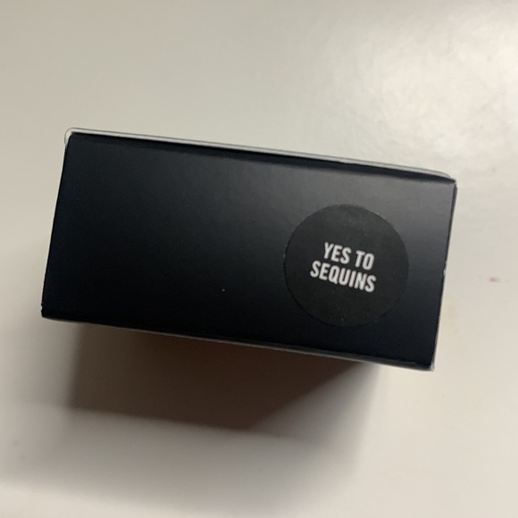 Mac dazzleshadow yes to sequins - Picture 4 of 4